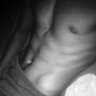 Alkon7 homme 32 ans b Alkon7 homme 32 ans b