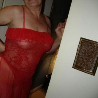 Pacome femme de 47 ans Satigny (Genve)