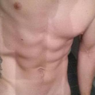 Longetlarge homme 39 ans Glarus