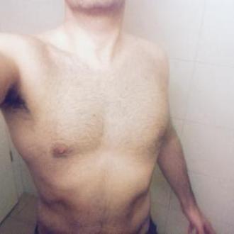 Julienlol homme 43 ans c