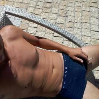Hugohot13 homme 38 ans Lucerne