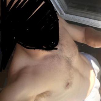 Dominateurlsn homme 44 ans u