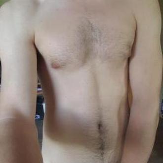 Keiv homme 28 ans Glaris