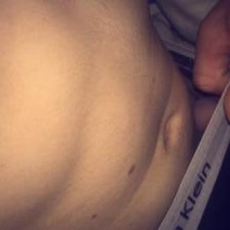 Cedric98 homme 25 ans Berne