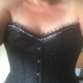 Loulou2169 femme de 46 ans Saxon (Valais)