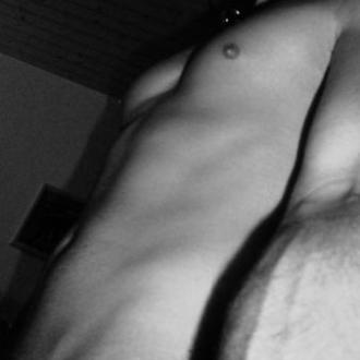 Flyby1584 homme 41 ans b Flyby1584 homme 41 ans b