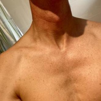 Pression homme de 44 ans Nyon (Vaud)