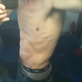 Lol32 homme 42 ans Glaris