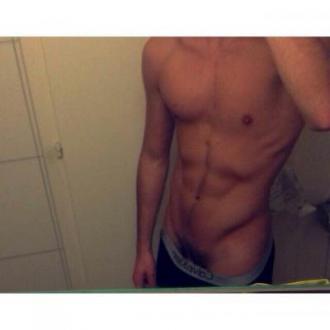 Enzoooo homme 33 ans Zug Enzoooo homme 33 ans Zug